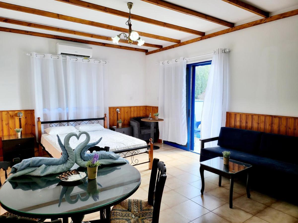 Kanalli Apartments 포모스 외부 사진